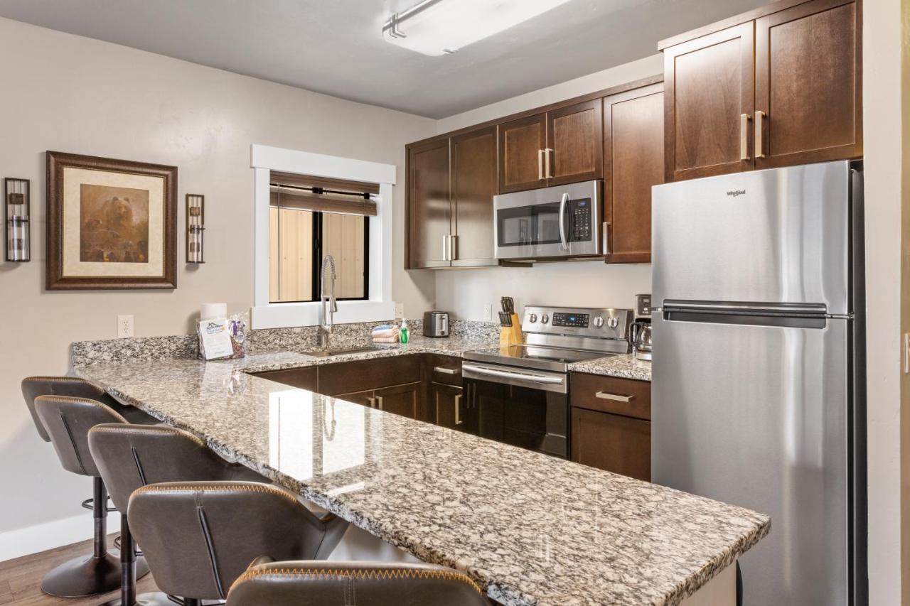 The Yellowstone Hideaway Unit A West Yellowstone Exteriör bild